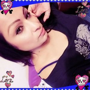 Meet your Posher, Sharon l